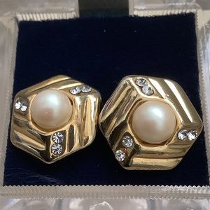 Vintage maximalist hexagon pearl earrings